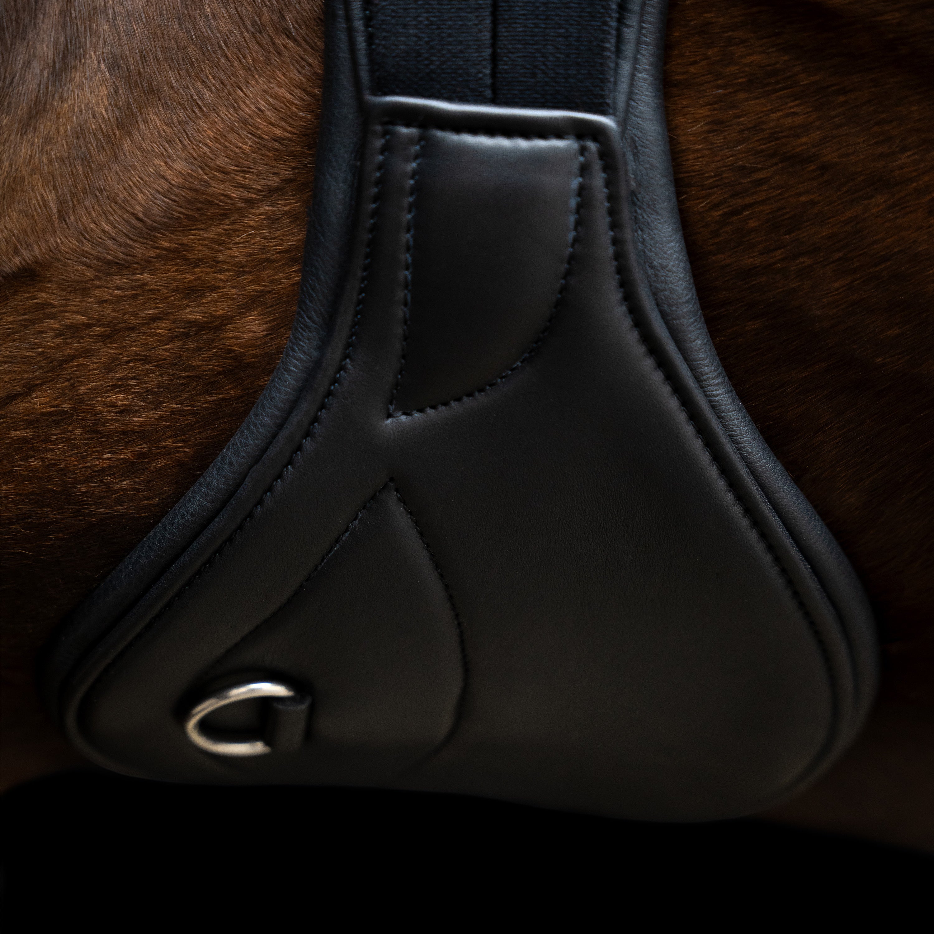 Dressage girth IRH anatomic with spring buckles