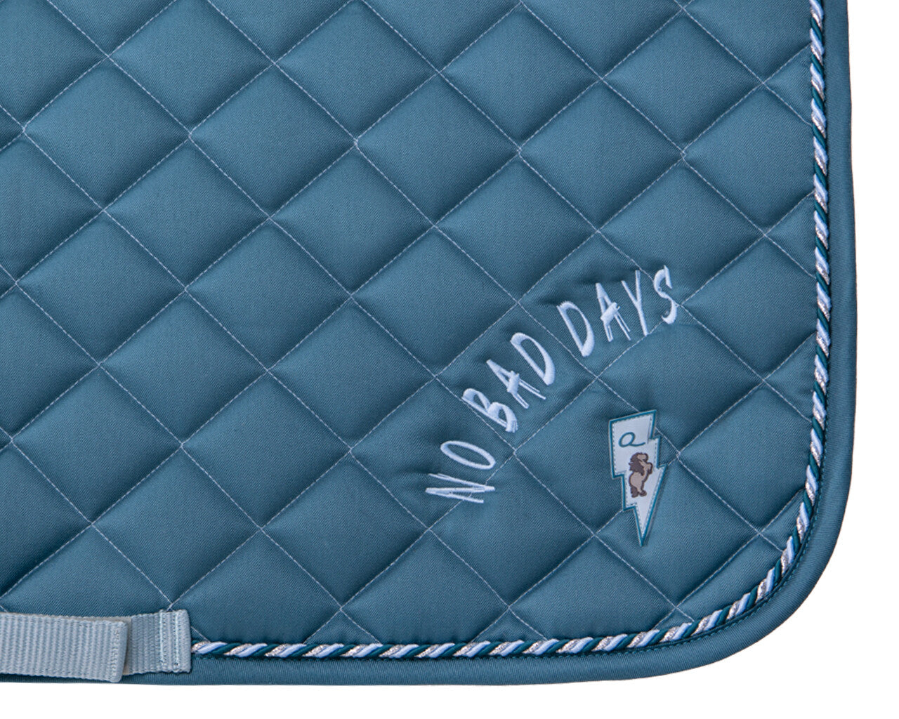 saddle pad thunderbolt