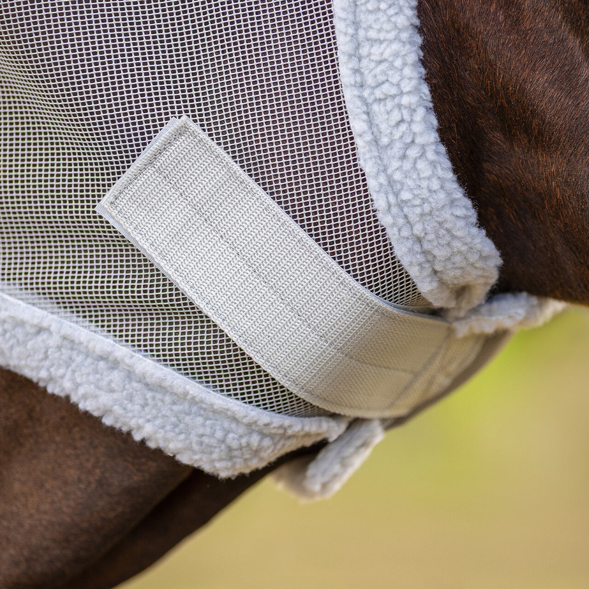 Fly mask without ear protection