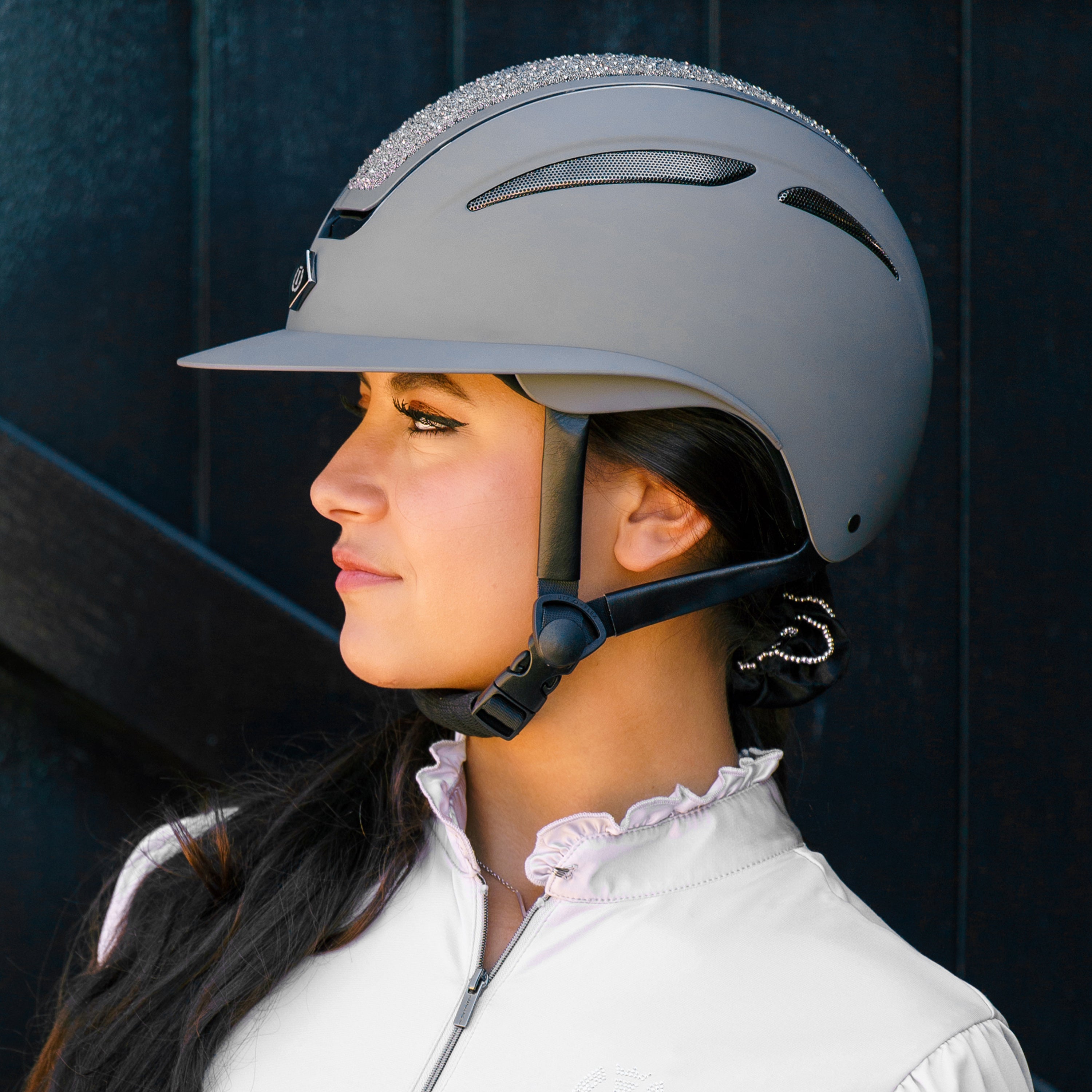 Riding helmet IRHOlania Deluxe big visor