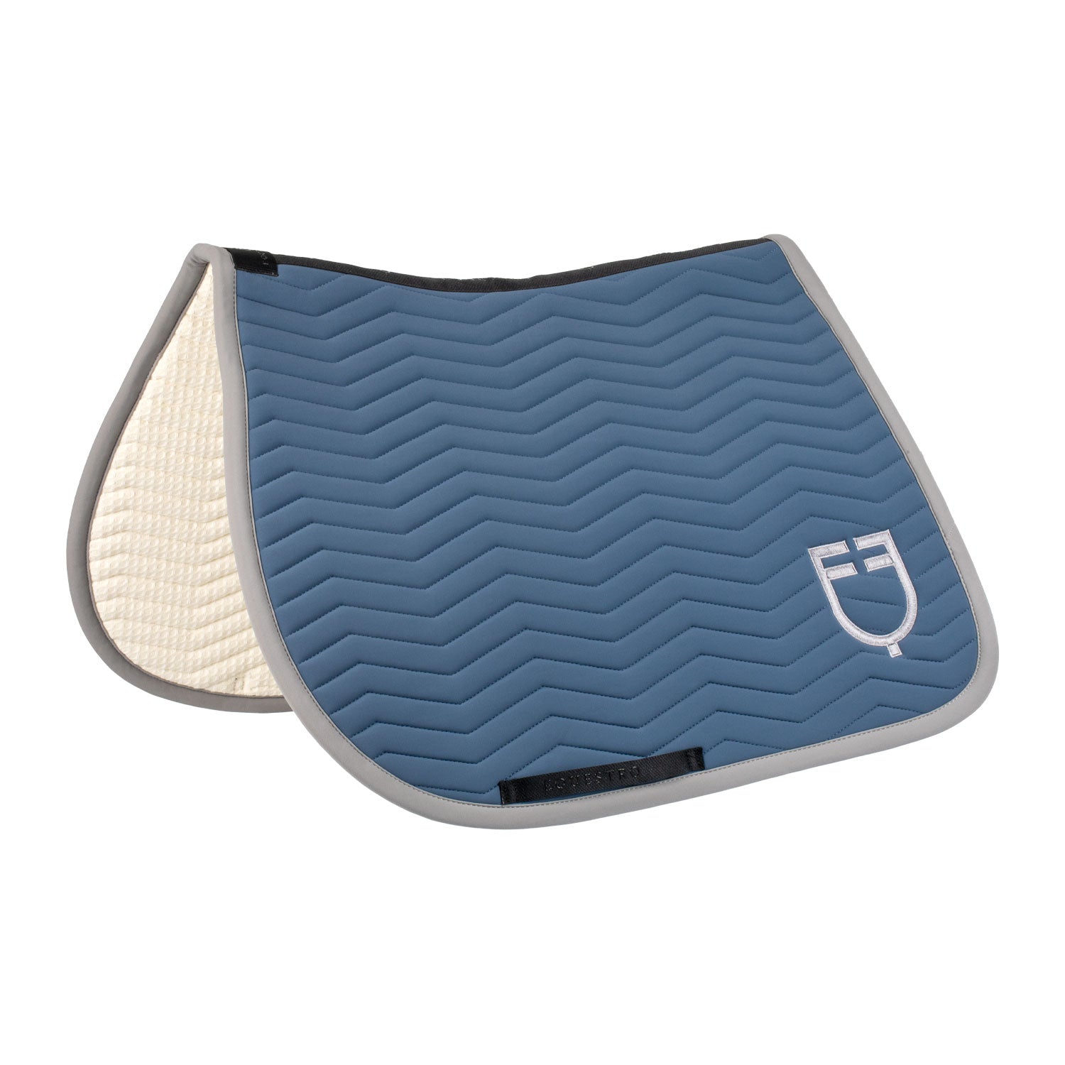 wave quilting jumping saddle pad in technical fabric
