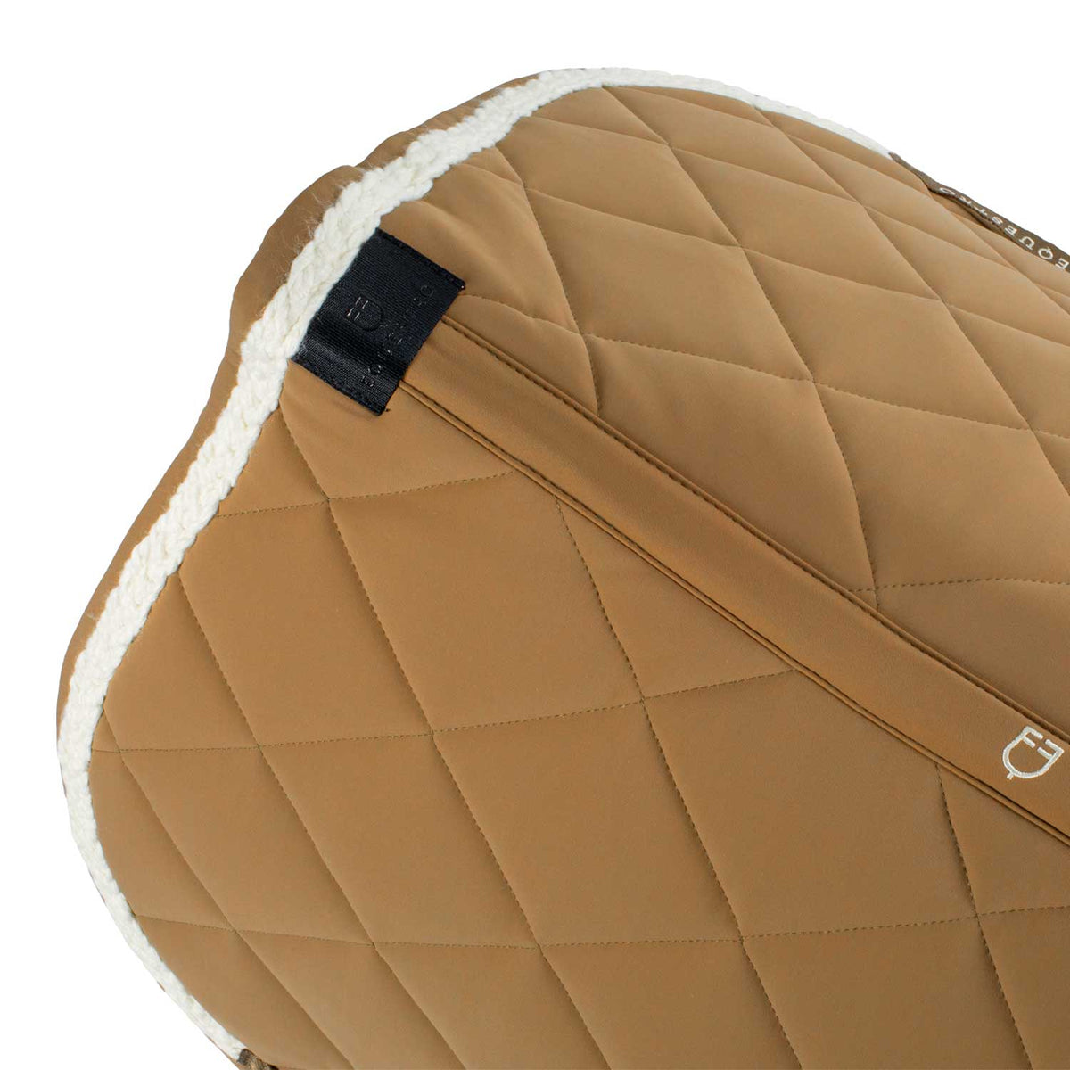 Braided cord jumping saddle pad