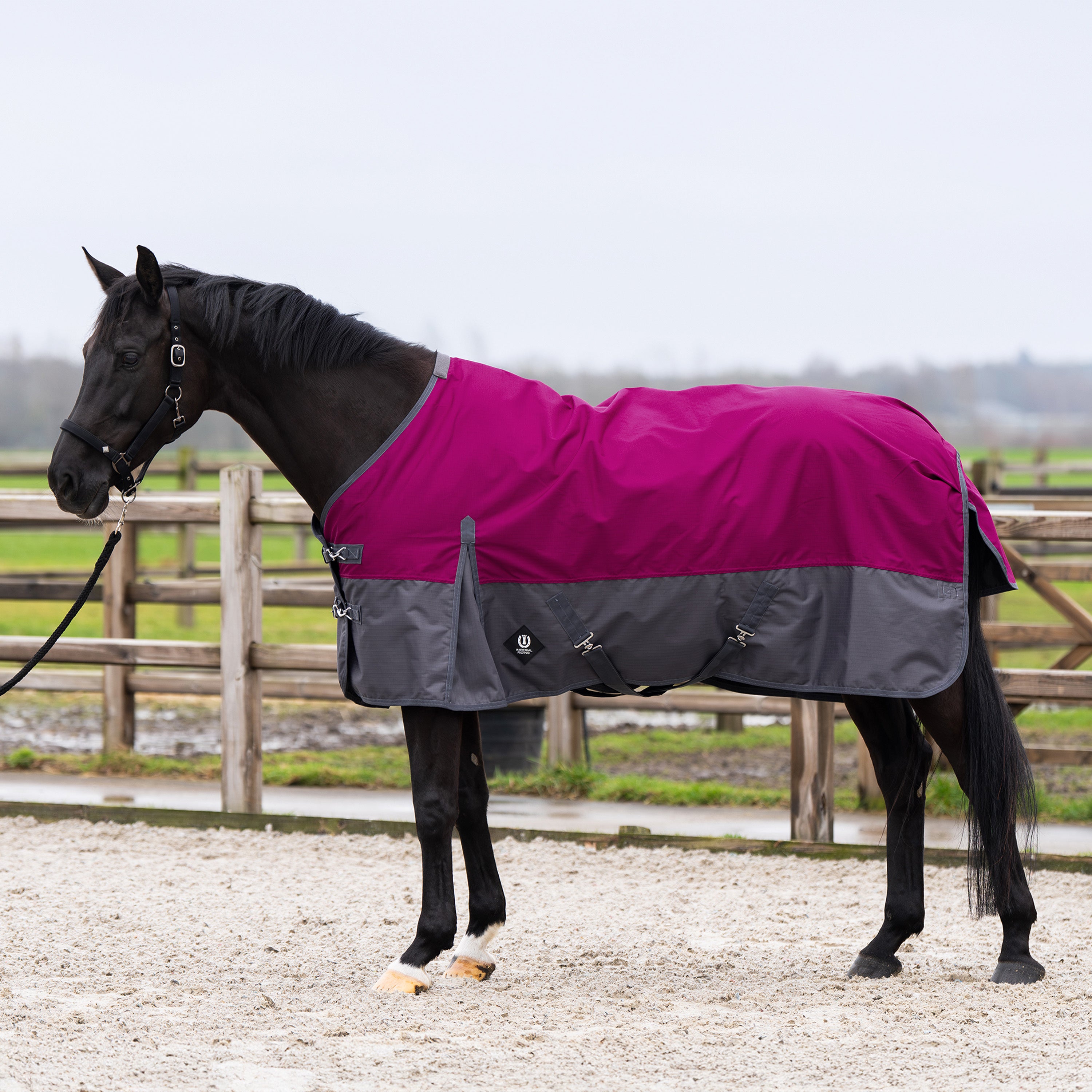 Outdoor blanket IRHLimited 200gr with highneck