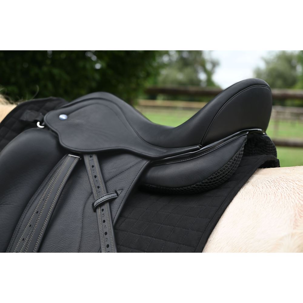 https://www.ikonicsaddlery.com/image?FileId=23129&preset=C_ZOOM