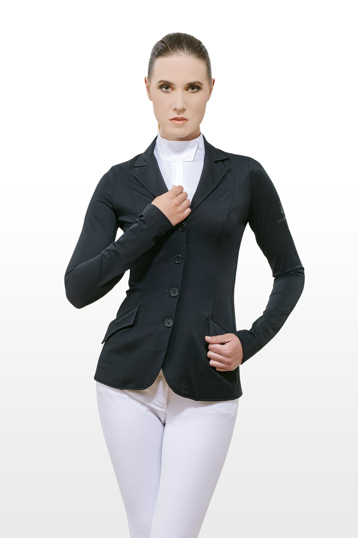 https://lotusromeo.com/img/cache/premium-collection/women/test-product_adaptive_1920x1080.png