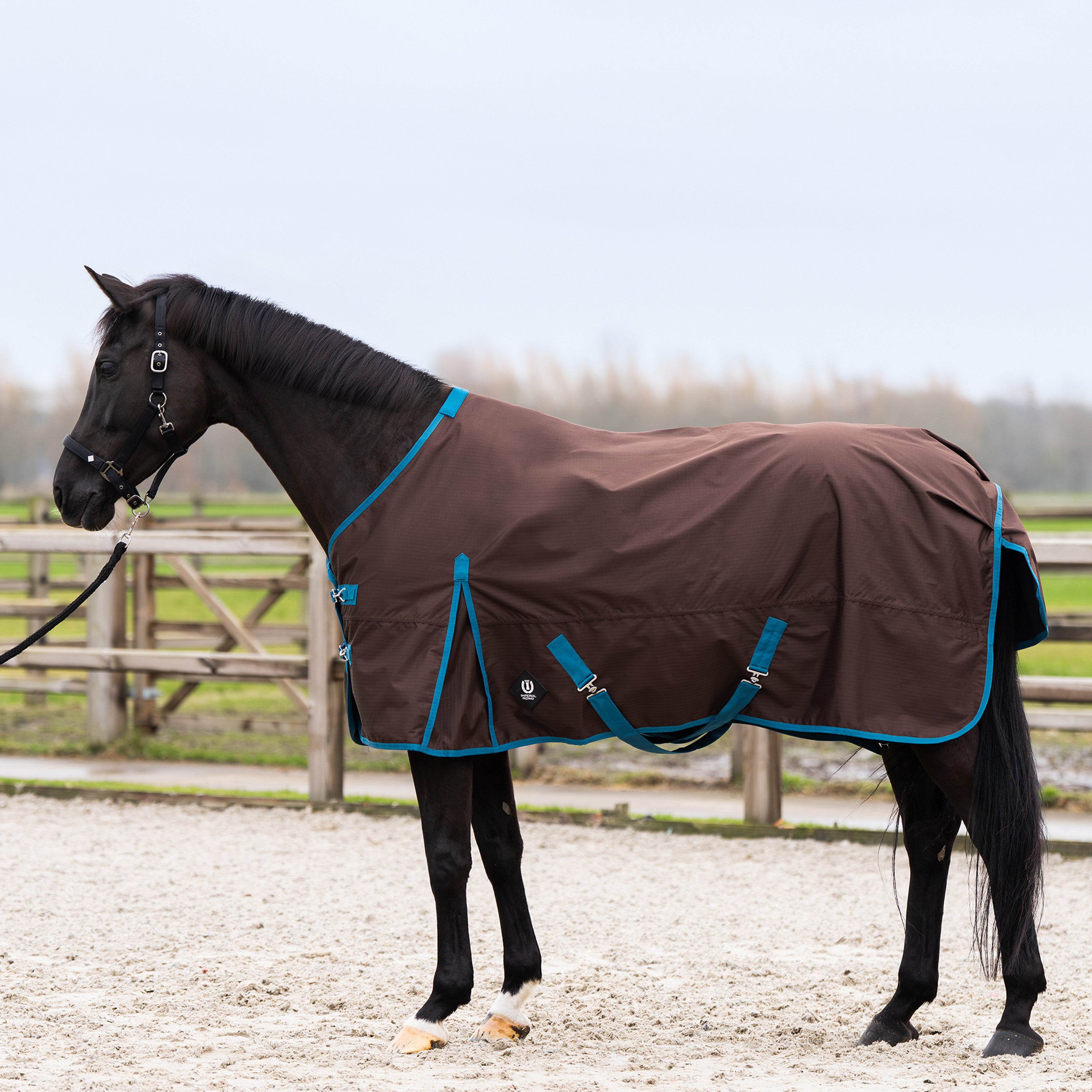 Outdoor blanket IRHLimited Fleece with highneck