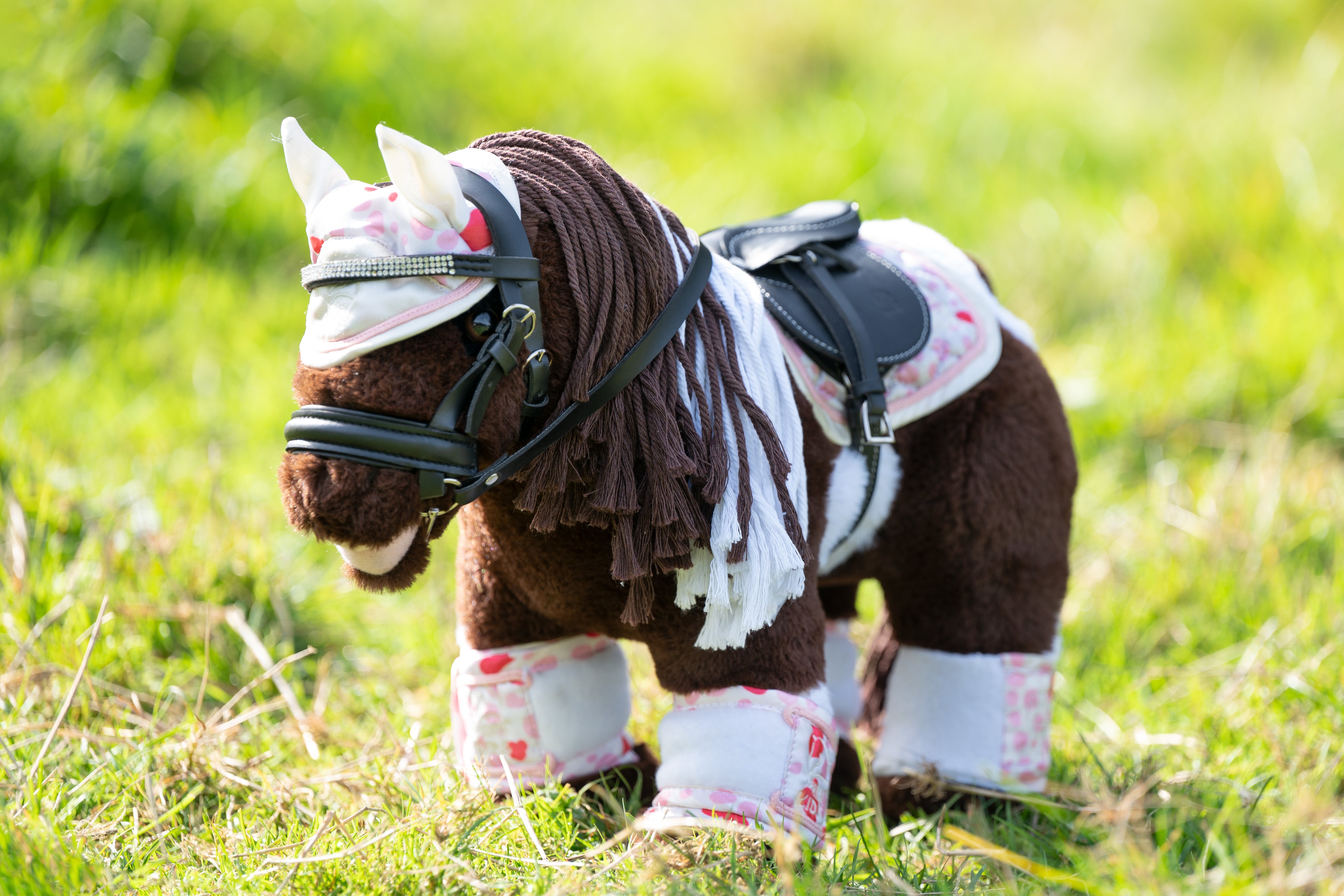 Design set -Cuddle Pony- 1339 wool white/pink / pcs.