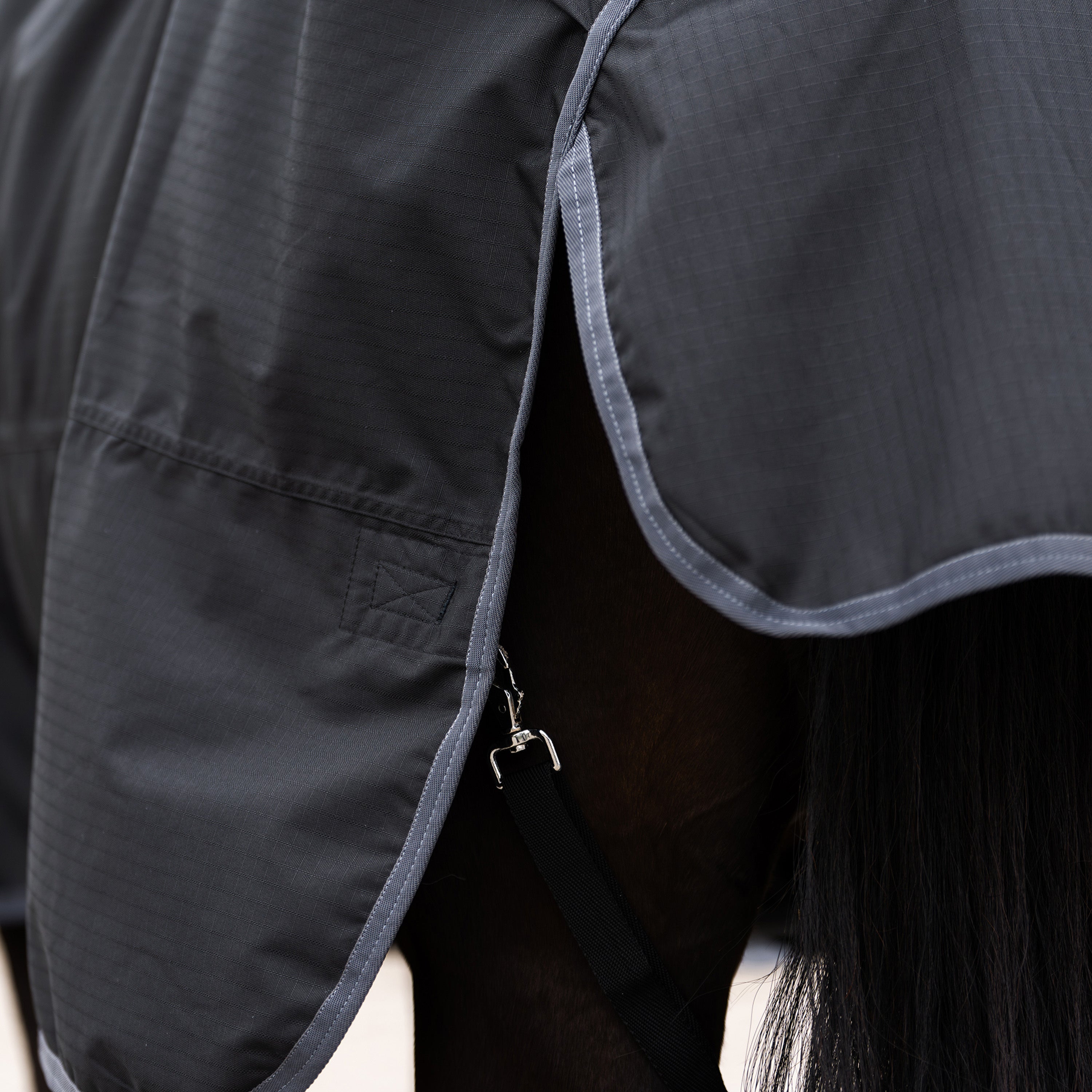 Outdoor blanket IRHLimited 200gr with highneck