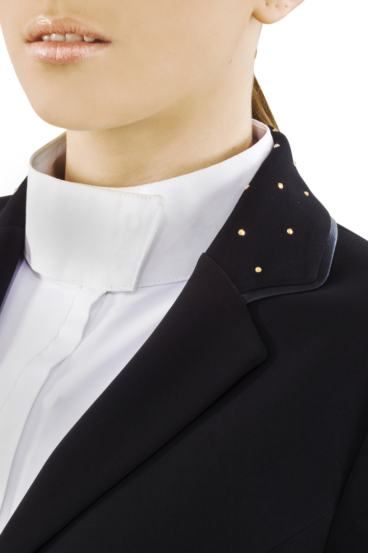 https://lotusromeo.com/img/cache/competition-wear/competition-jackets/312-zuzana-jacket_adaptive_1920x1080.png
