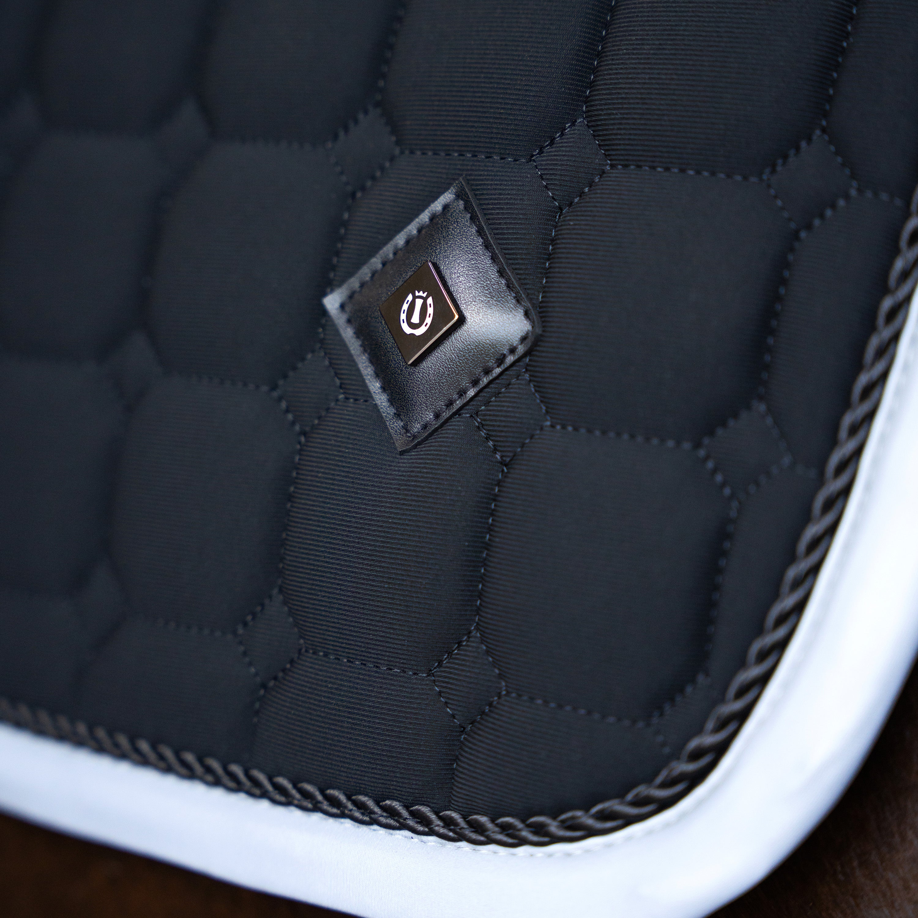 Saddlepad IRHLuminous DR