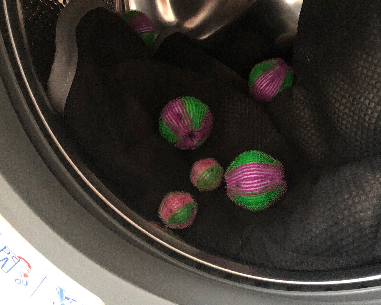 Washing balls