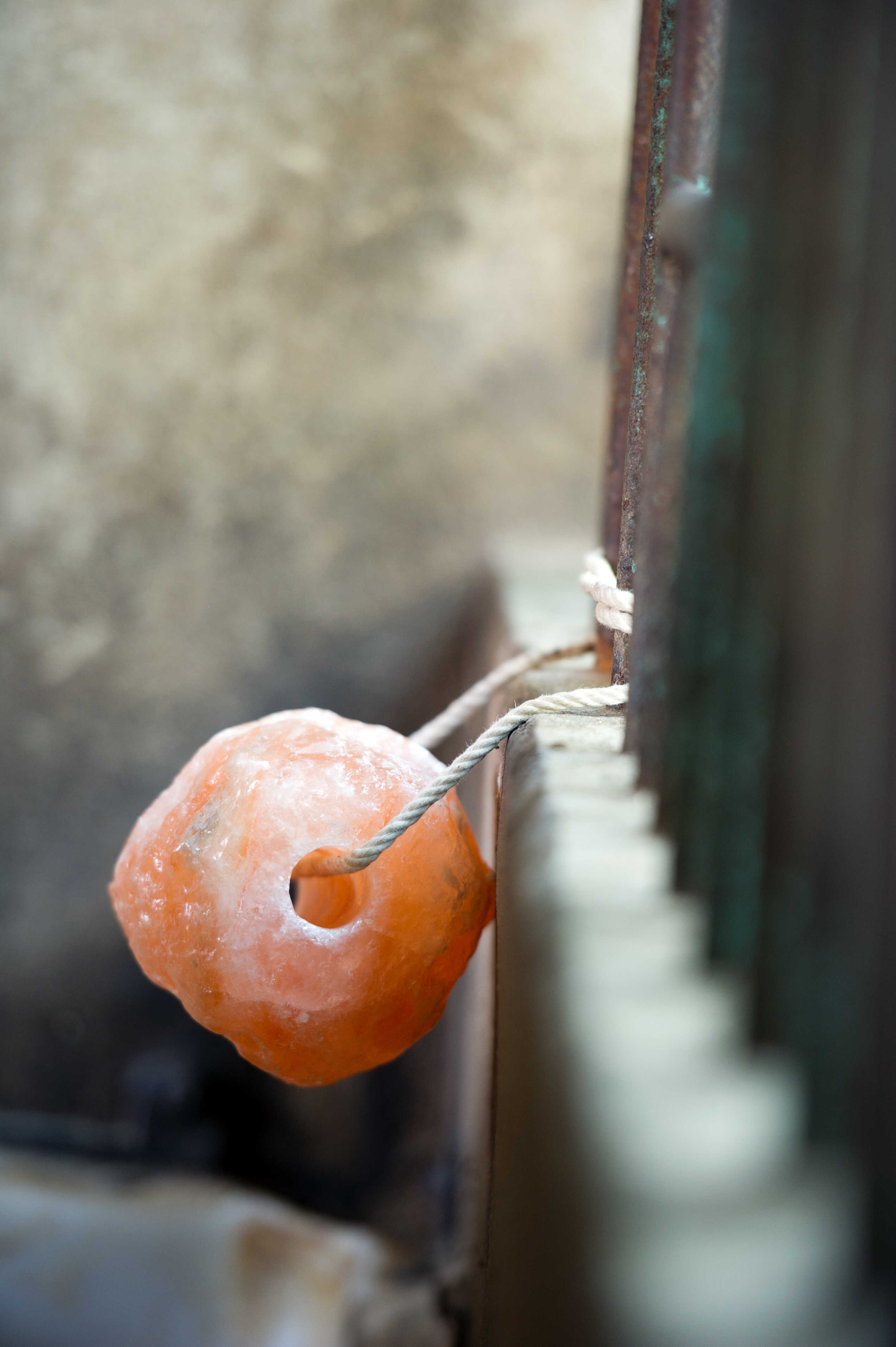 HIMALAYAN HIPPOTONIC Salt Stone