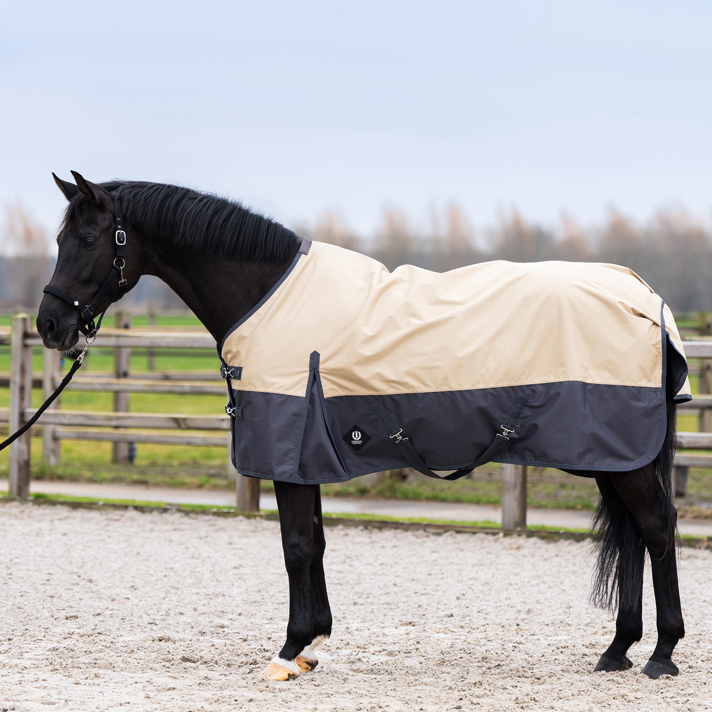 Outdoor blanket IRHLimited 100gr with highneck