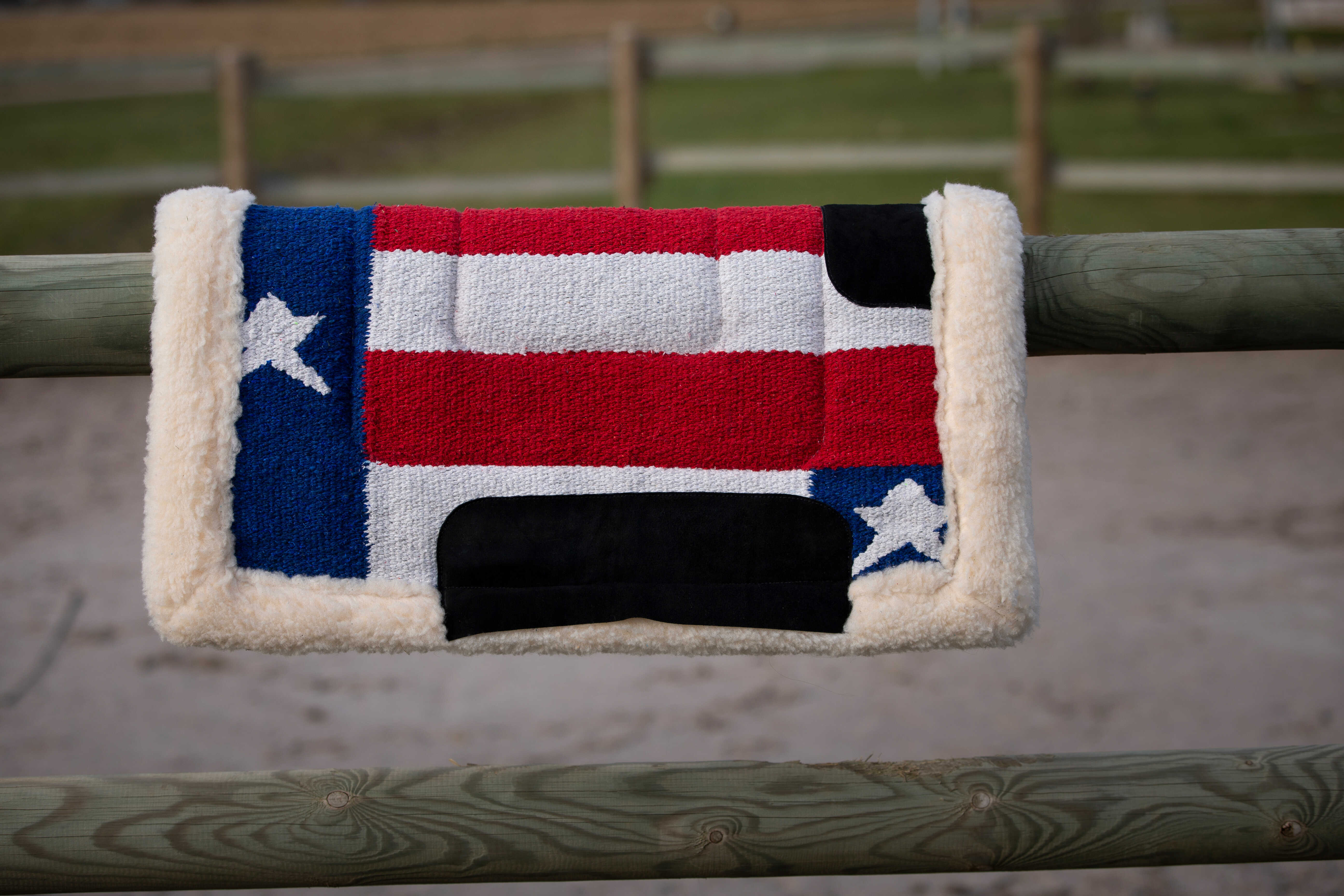 WESTRIDE Navajo saddle pad USA flag