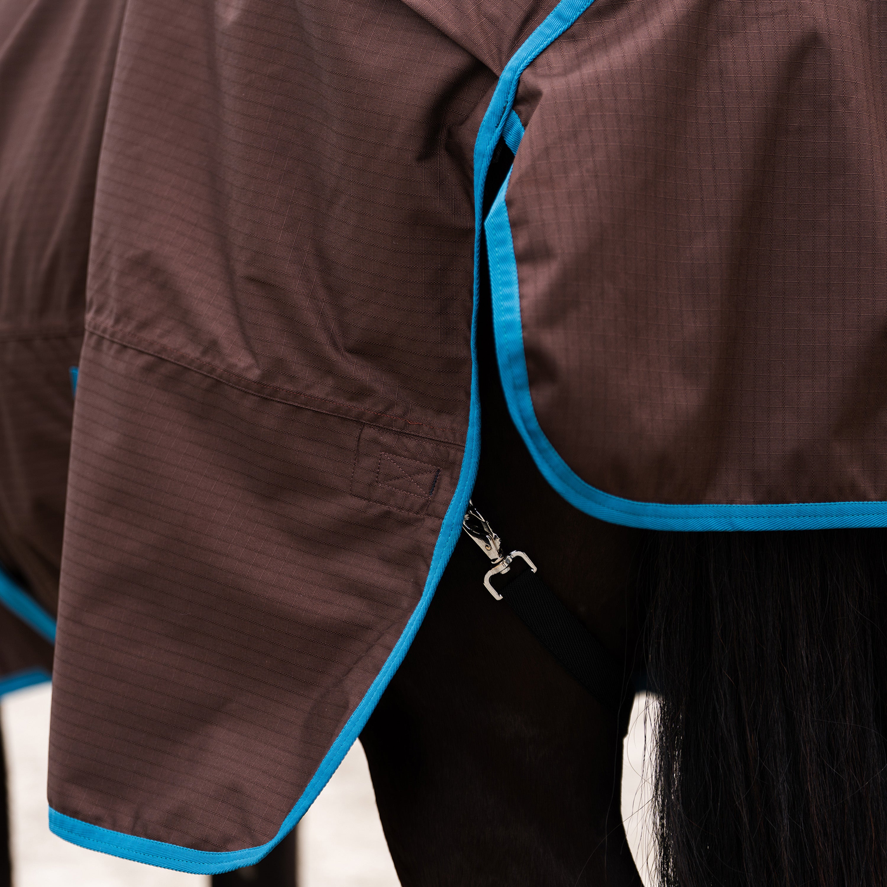 Outdoor blanket IRHLimited 100gr with highneck