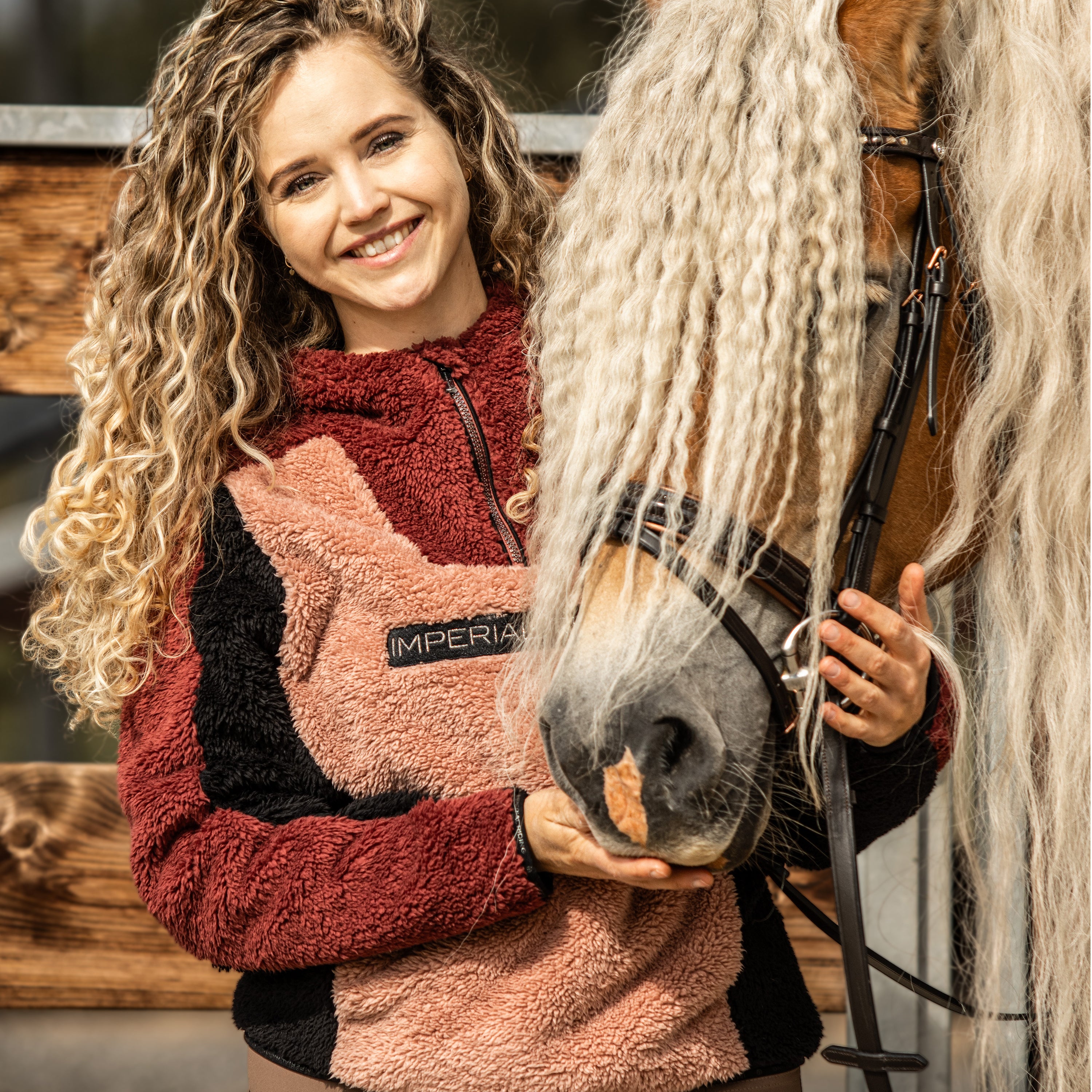 Fleece sweater IRHFunky Furry