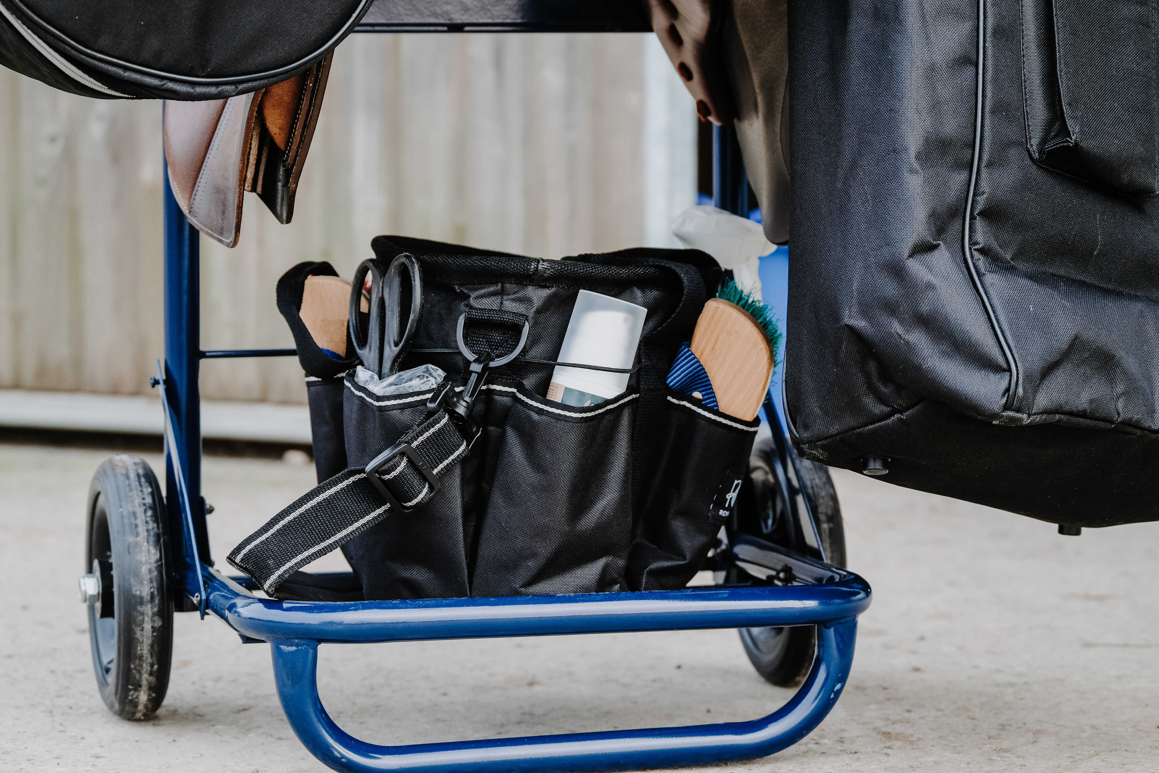 RIDING WORLD Multipocket Grooming Bag