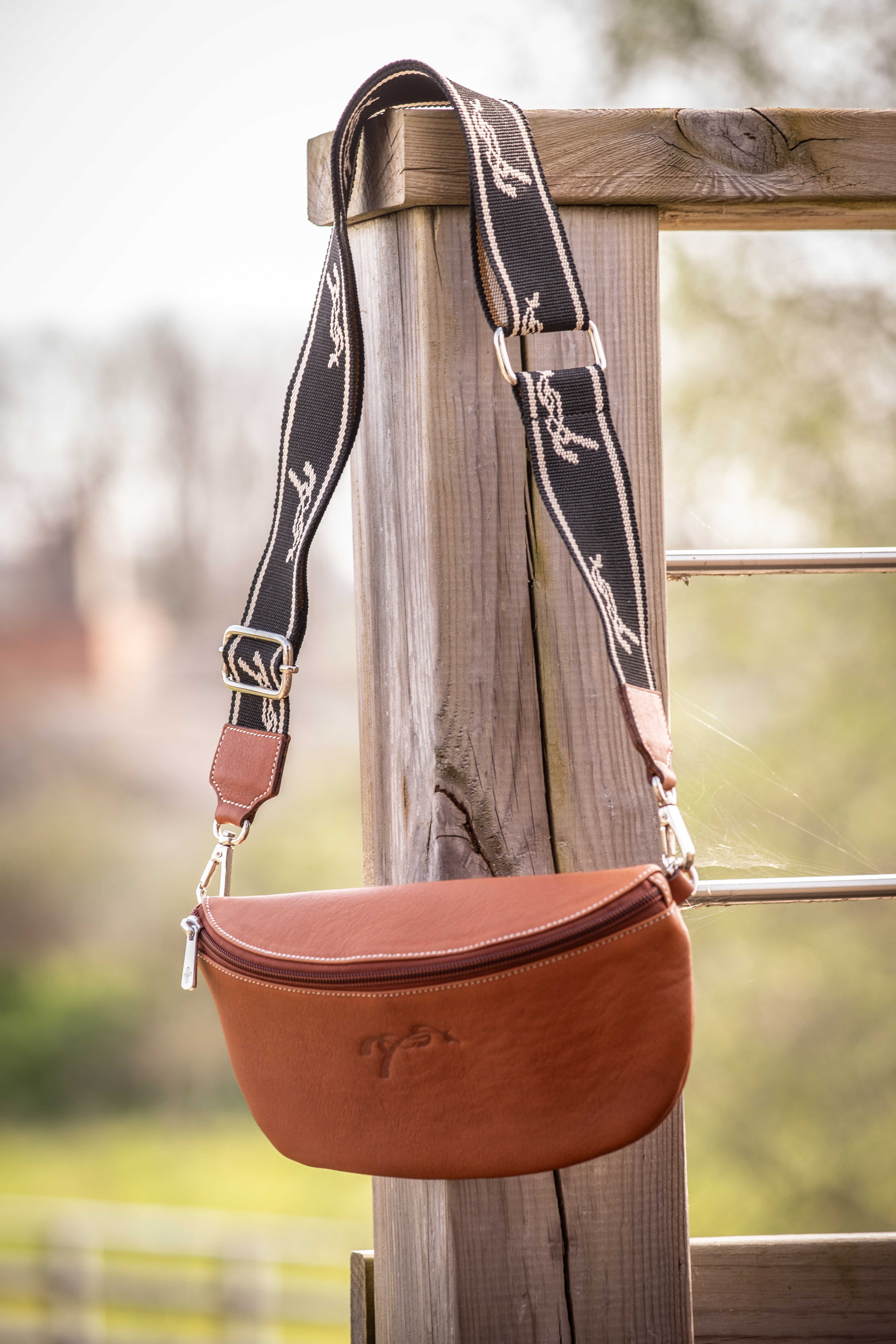 PENELOPE "Smile" Fanny pack