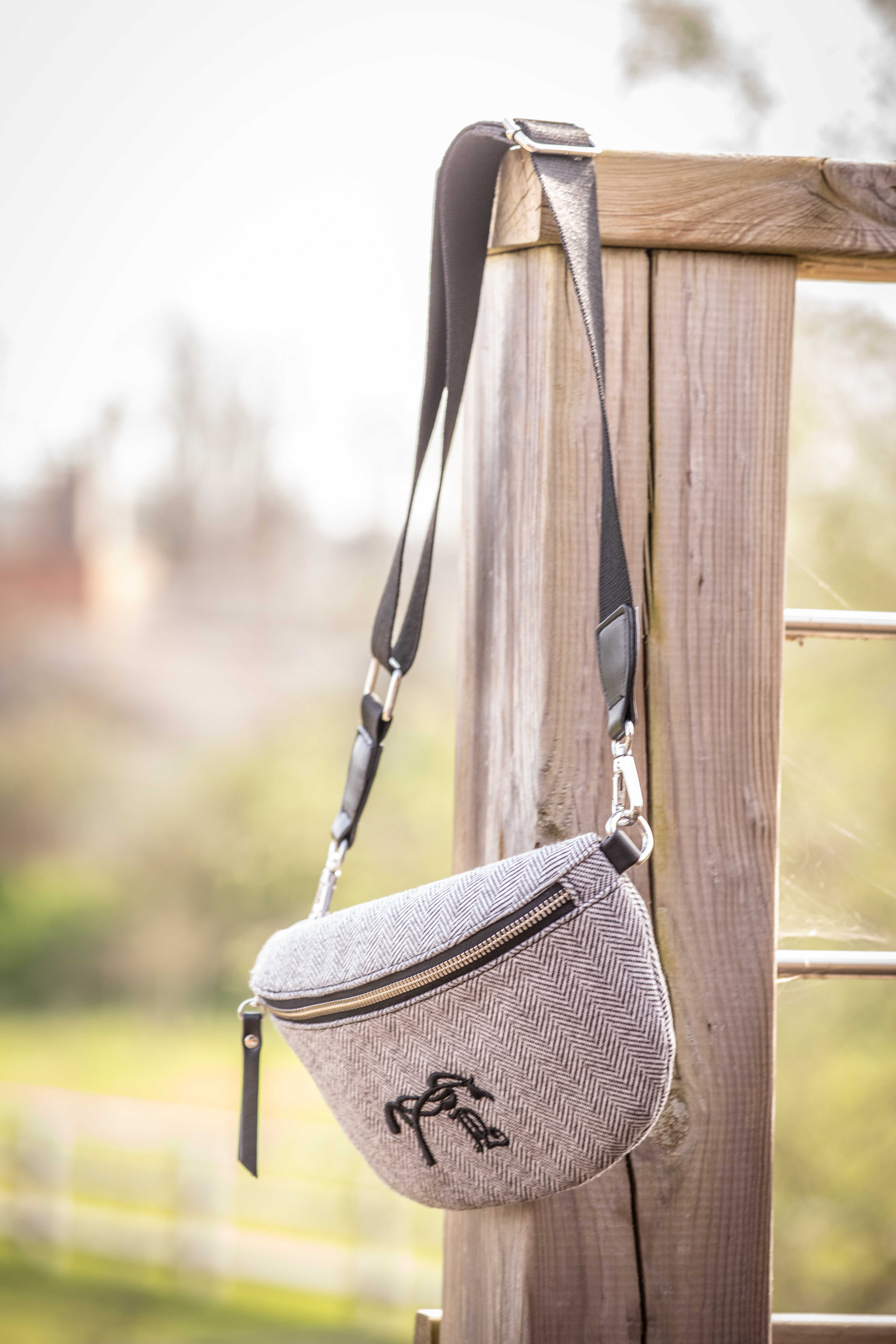 PENELOPE "Chevron" Fanny pack