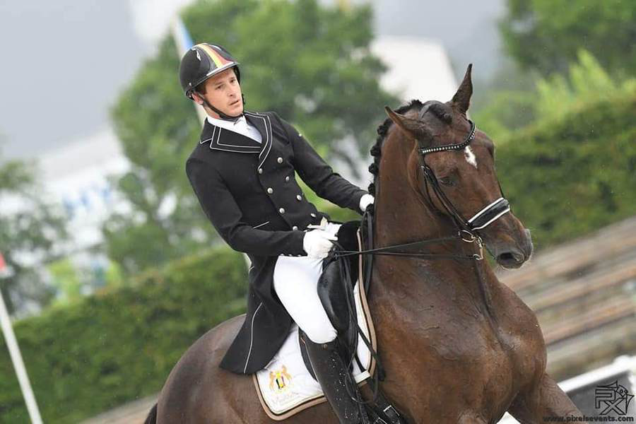 https://lotusromeo.com/img/cache/premium-collection/women/9c709c688c34c6ef7bf13eebe849430b_adaptive_1920x600.png