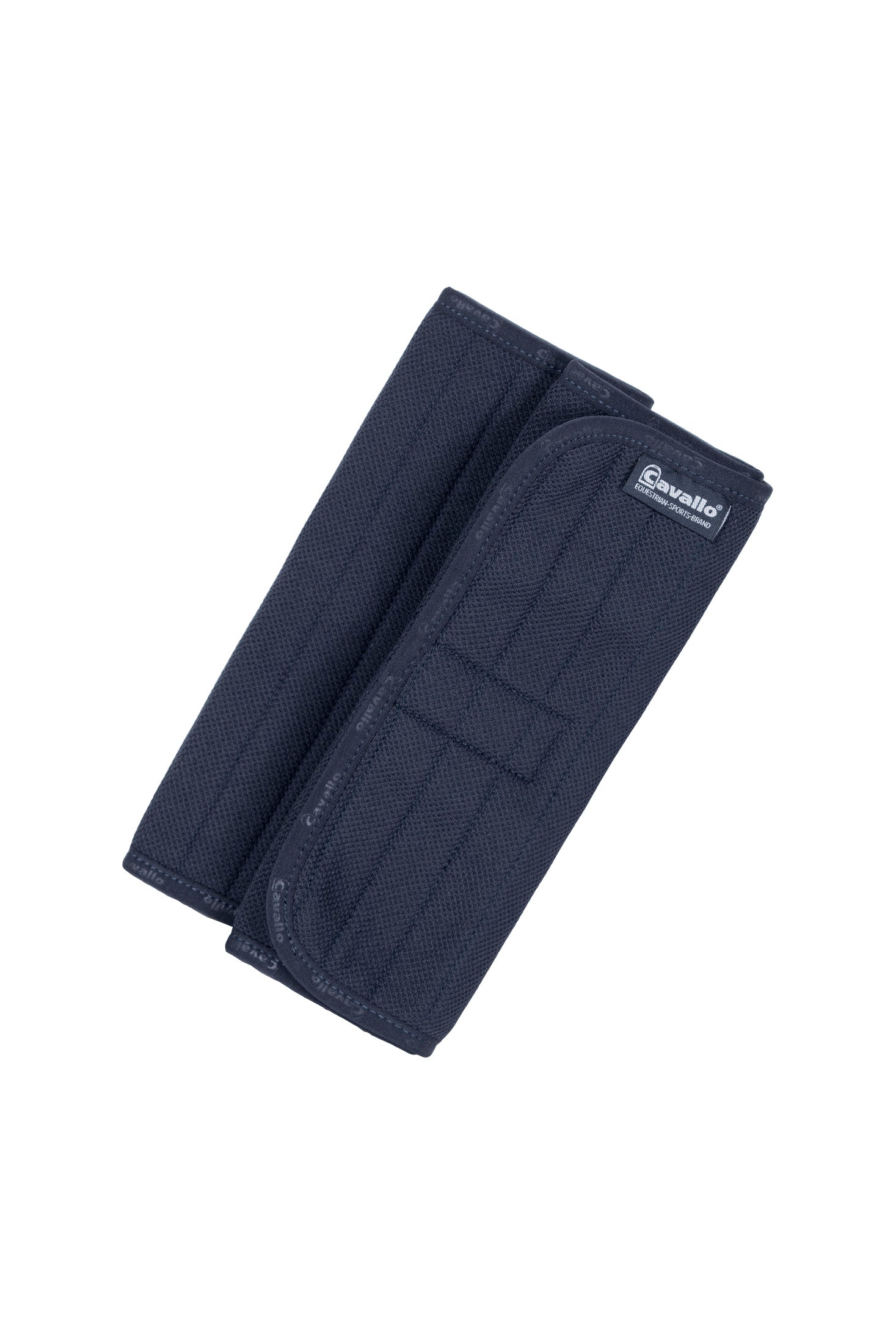 Bandaging pads made of breathable, durable upper material
