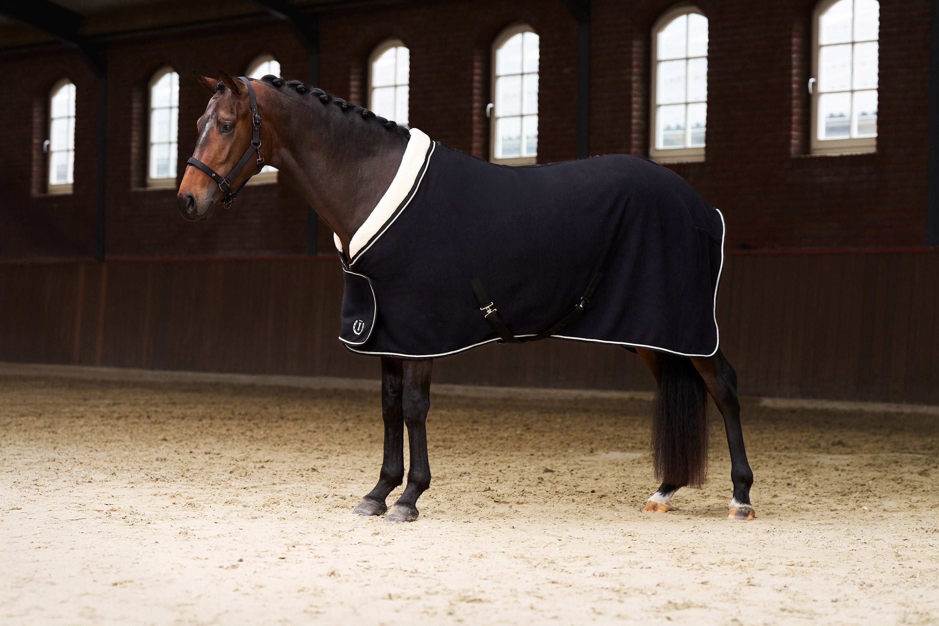 Fleece blanket IRHEssential Black / 215