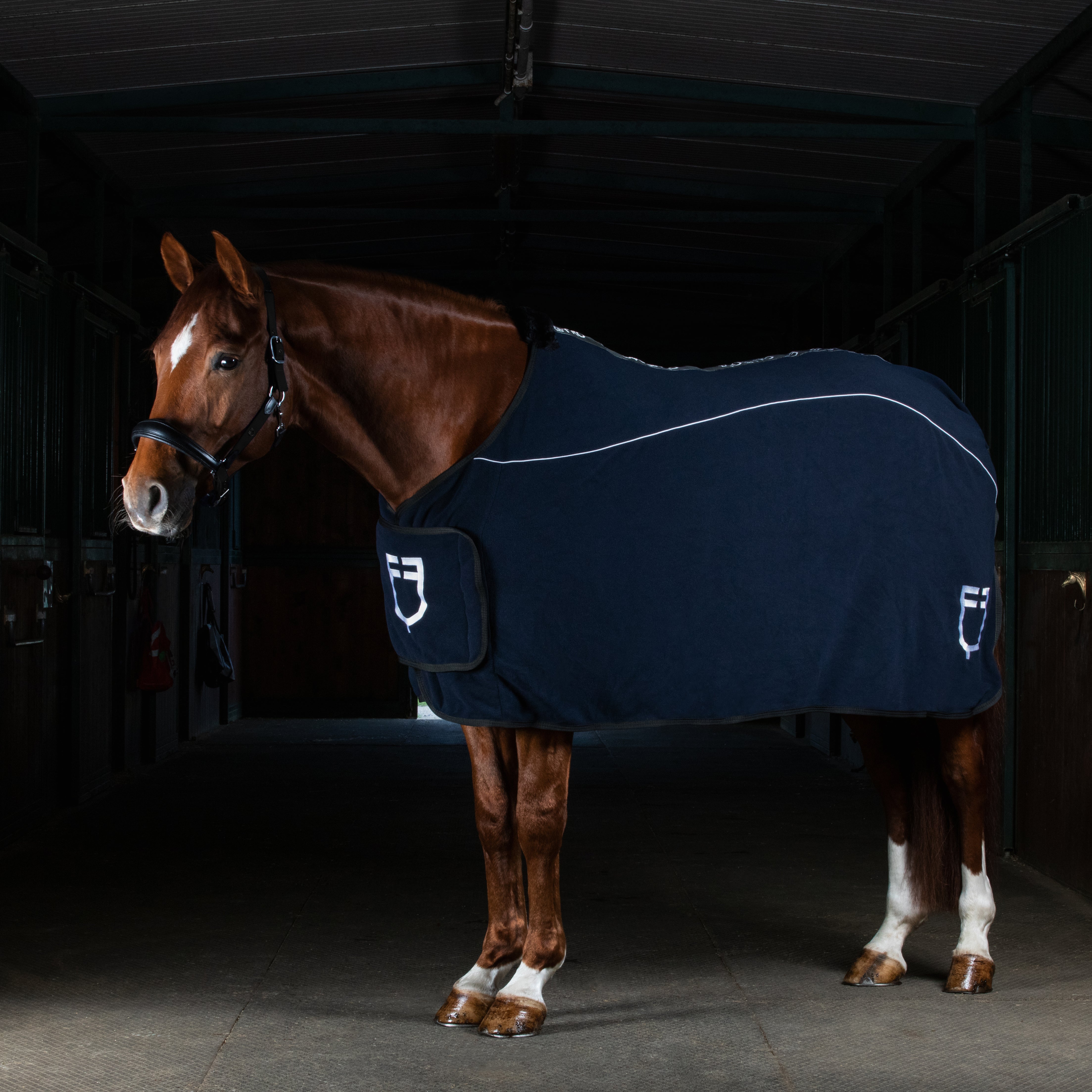 Fleece rug with flap front closure NAVY / 125 CM