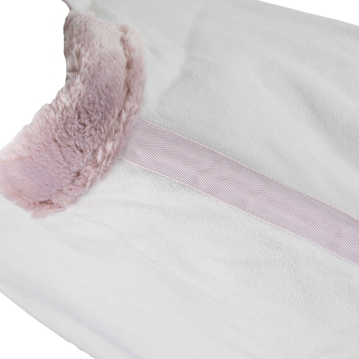Fleece rug with contrasting details