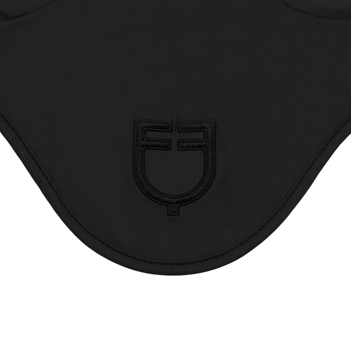 Technical fly veil with shaped ears