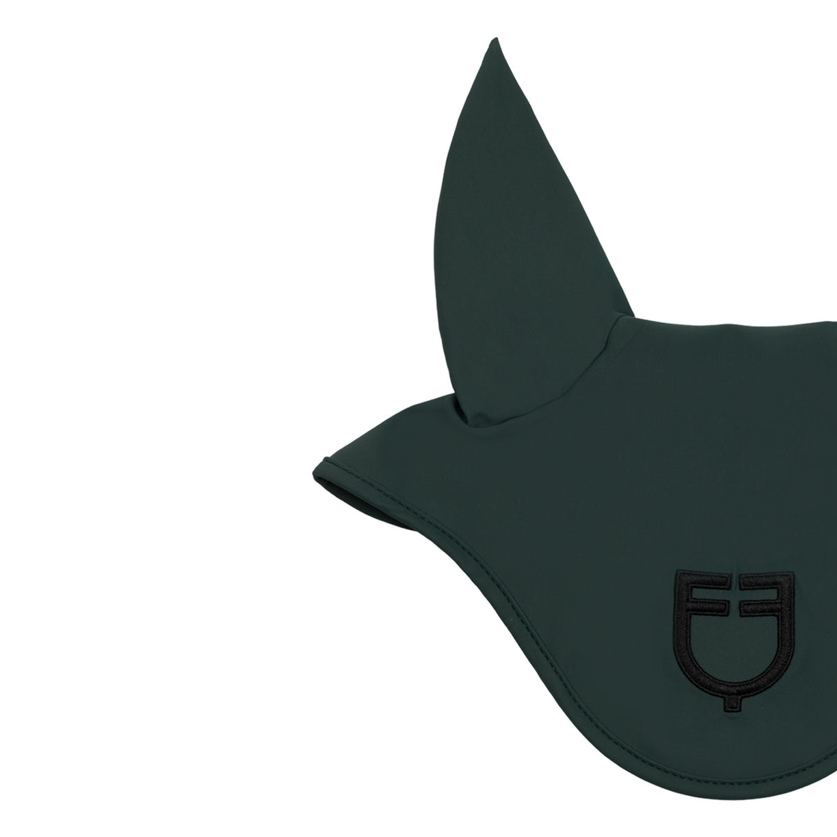 Technical fly veil with shaped ears