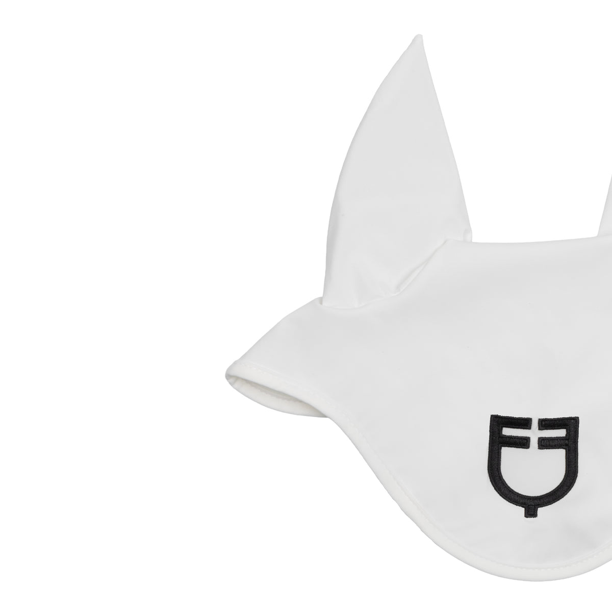 Technical fly veil with shaped ears