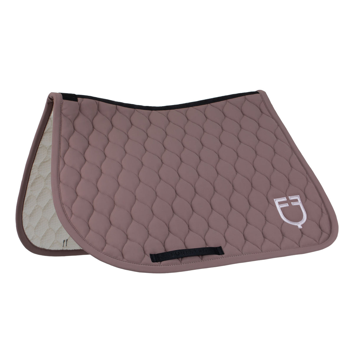 Jumping saddle pad with onion quilting