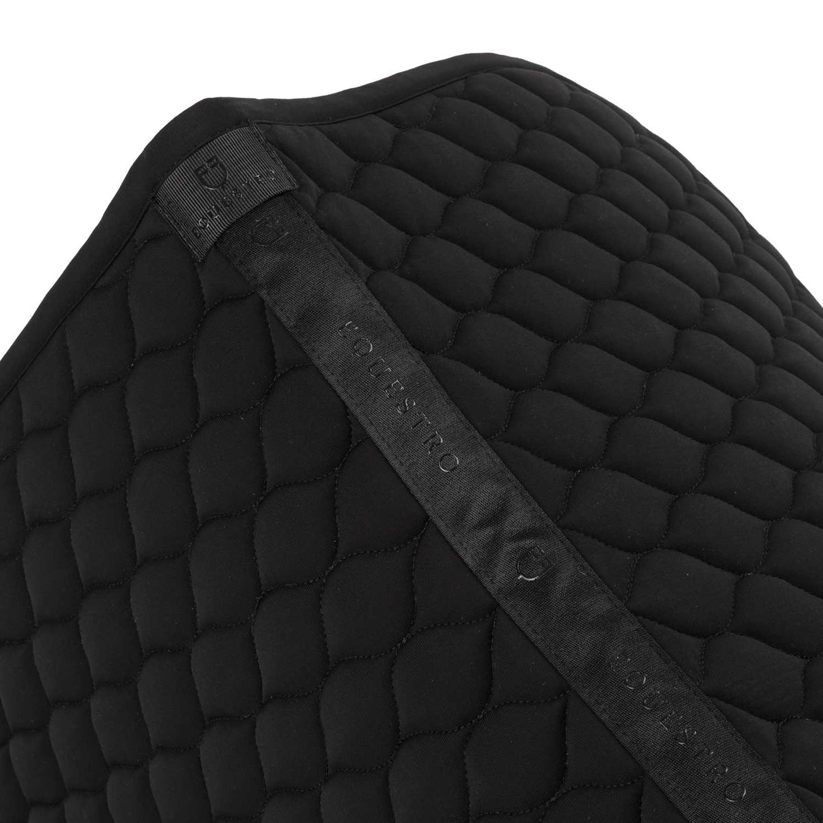 Jumping saddle pad with onion quilting