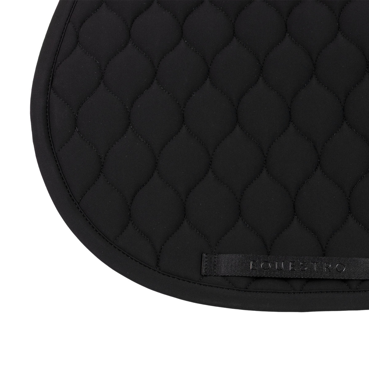 Jumping saddle pad with onion quilting