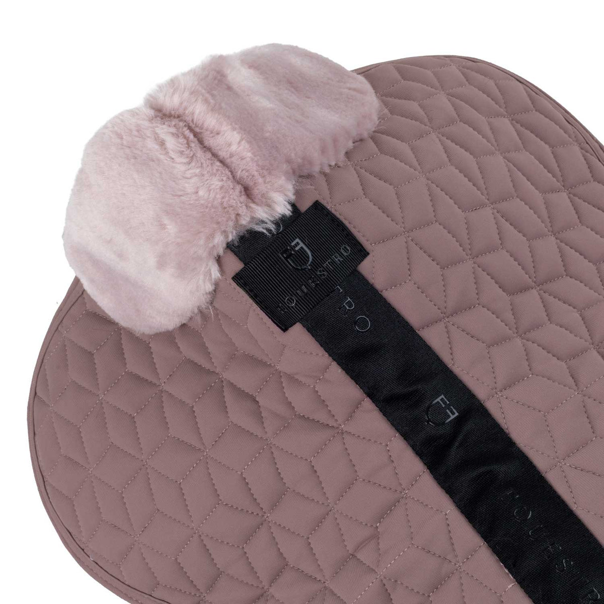 Pad in technical fabric and synthetic sheepskin with cube quilting