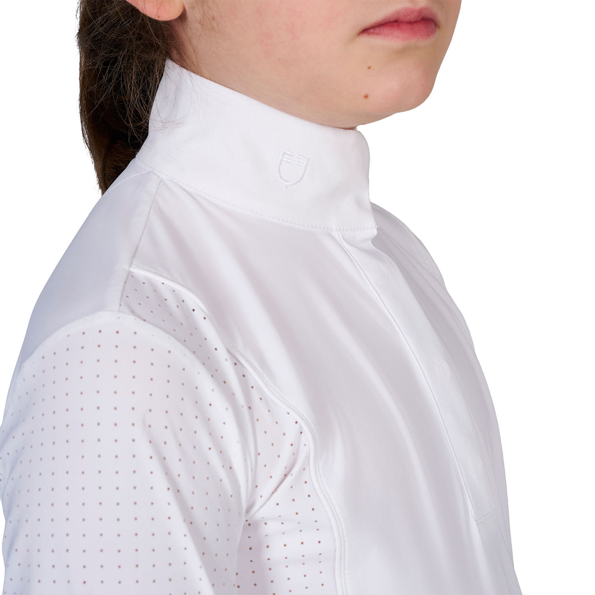 Girls' competition polo shirt with perforated inserts