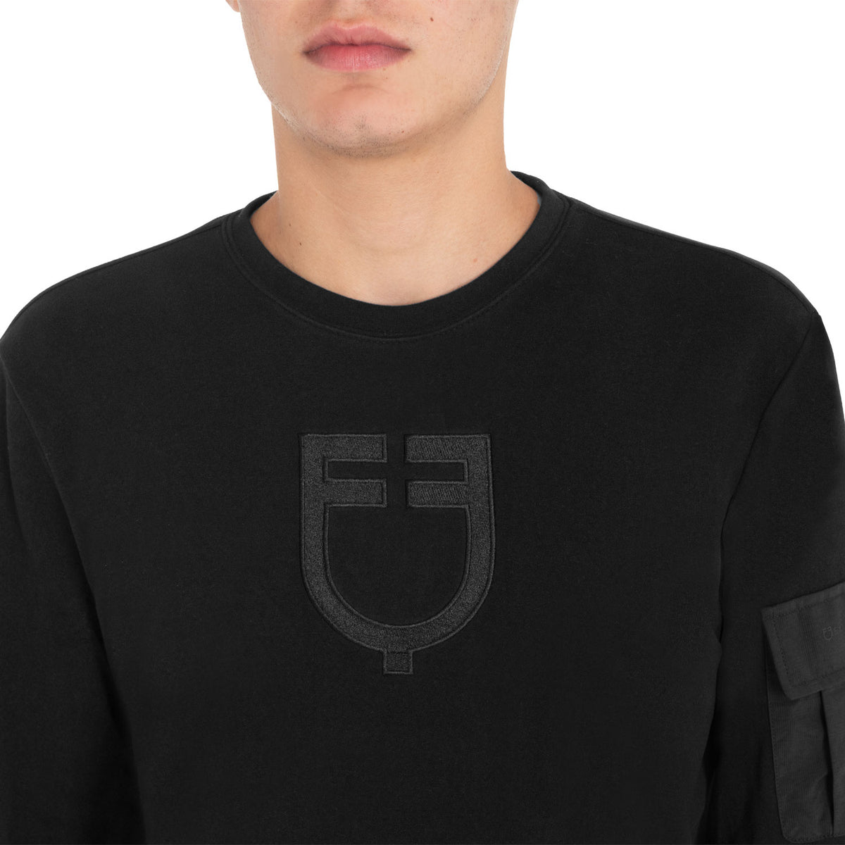 Men's fleece crewneck sweatshirt with side pocket