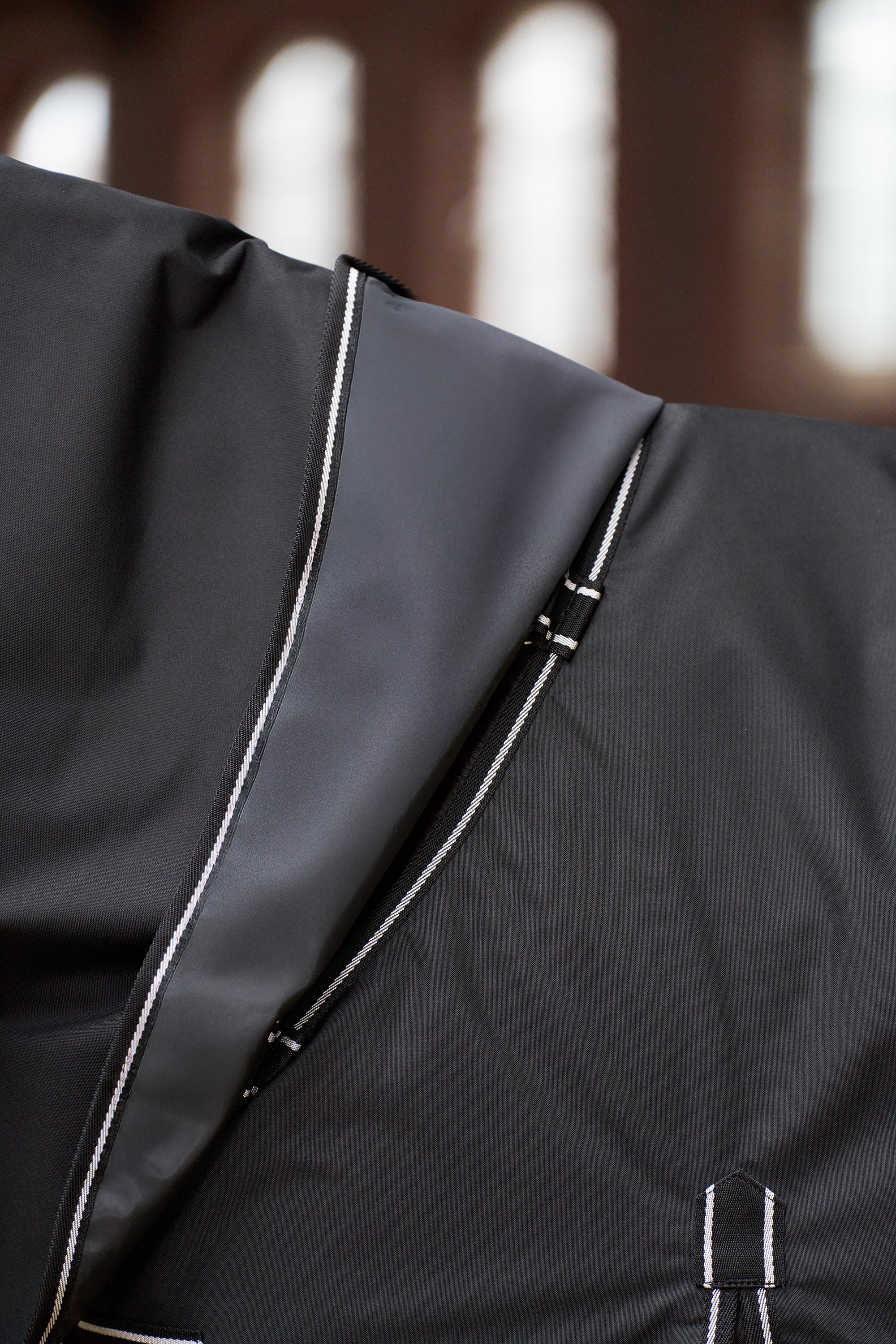 Outdoor blanket IRHBasic with detachable neck 200gr Black / 215