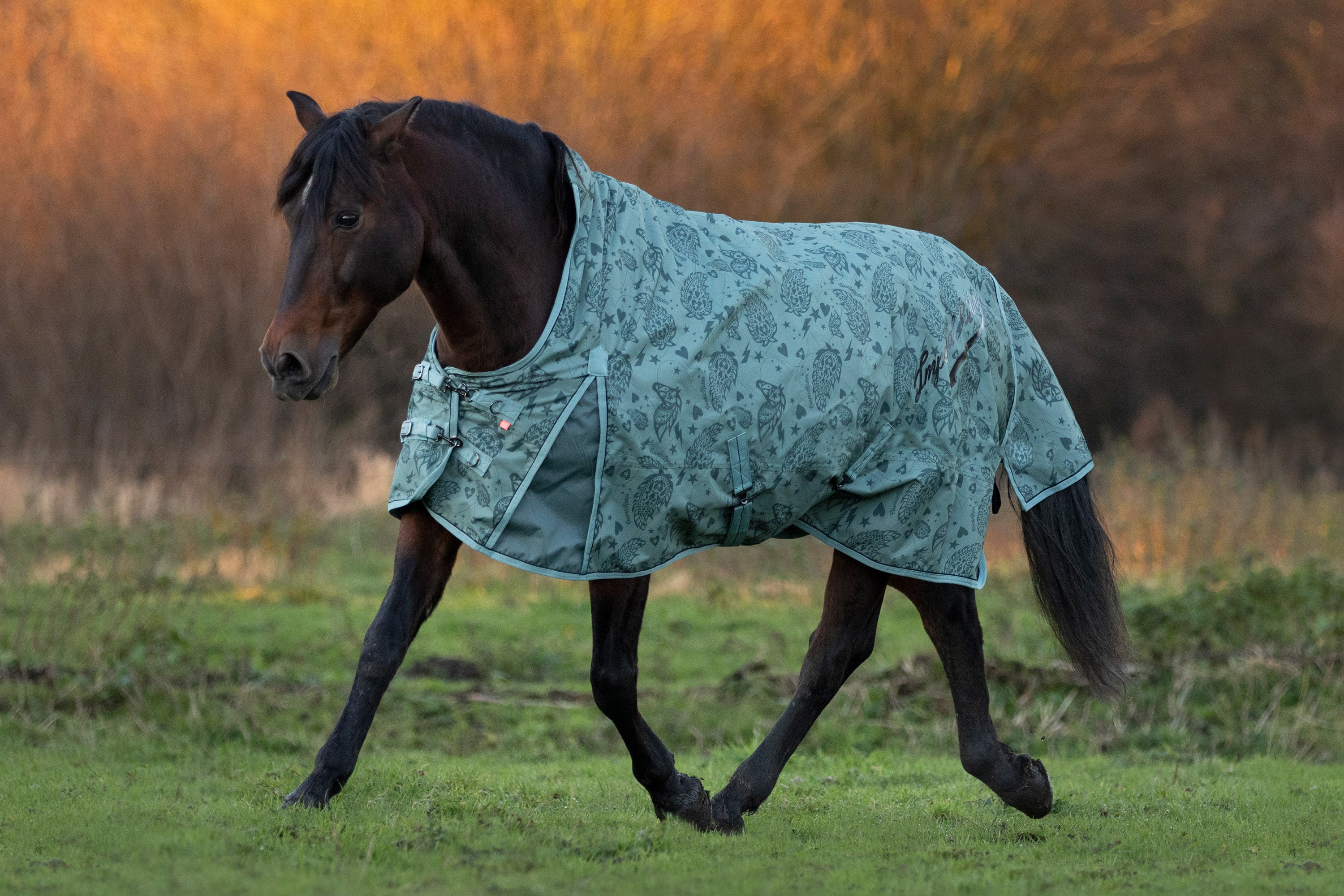 Outdoor blanket IRHSuper-dry AOP 200gr